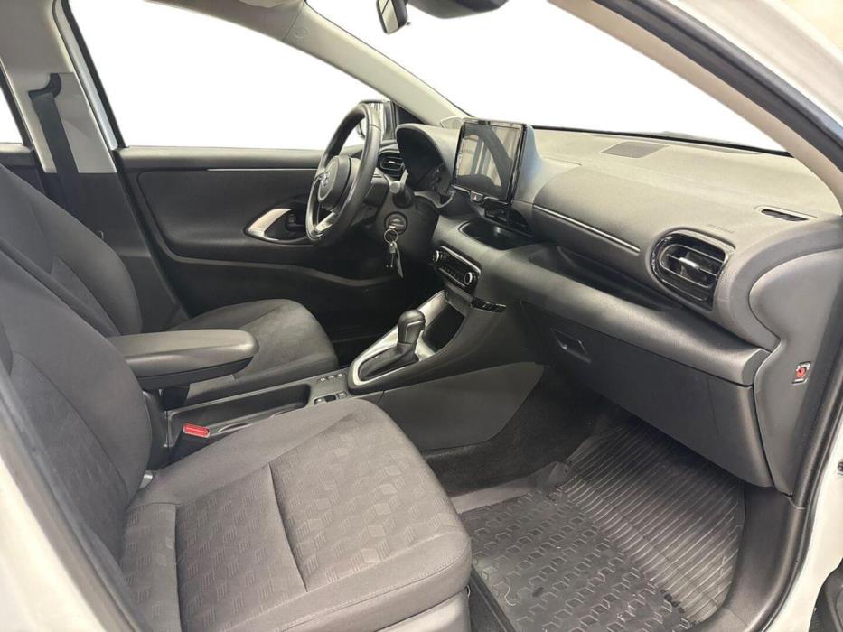 MAZDA 2 2024