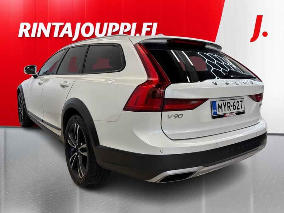 VOLVO V90 Cross Country 2017