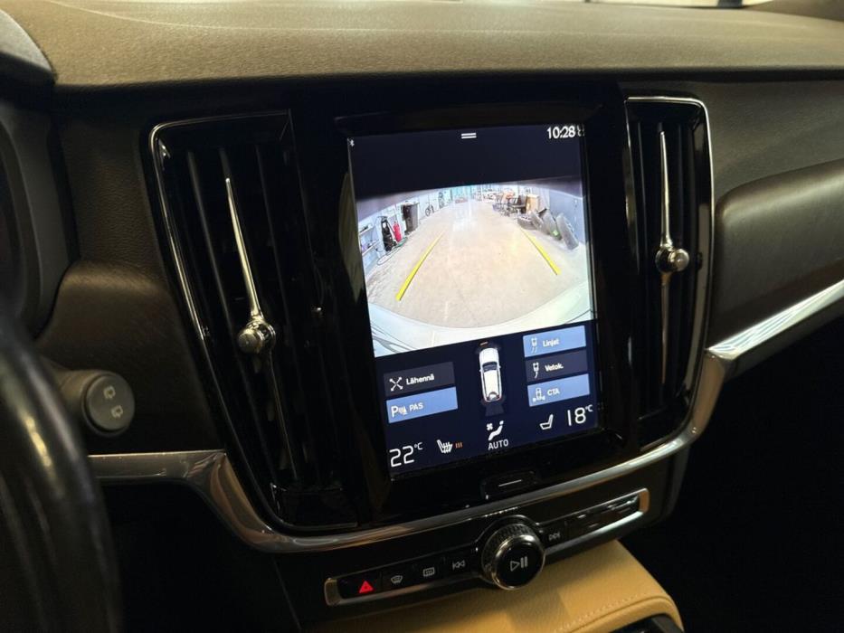 VOLVO V90 Cross Country 2017