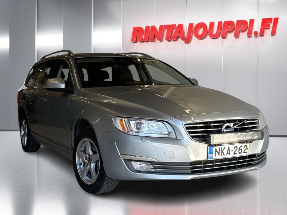 VOLVO V70 2016