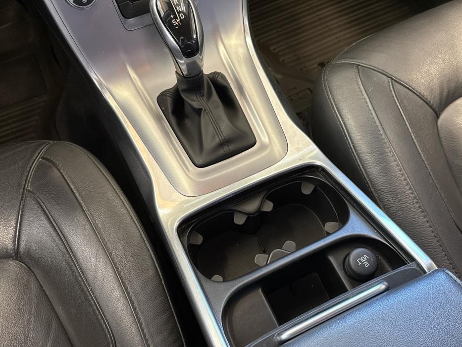 VOLVO V70 2016
