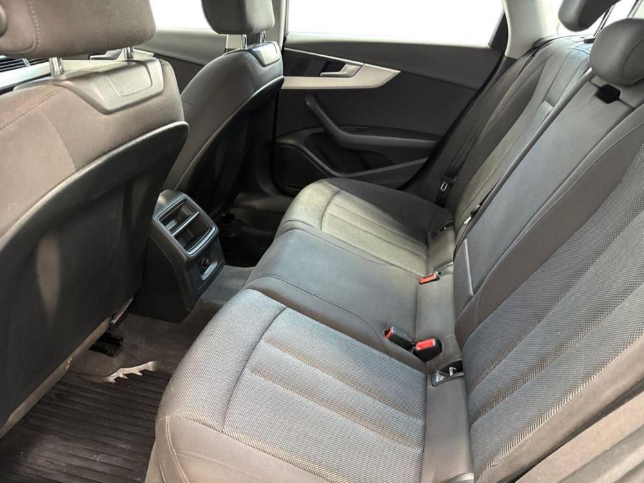 AUDI A4 2016