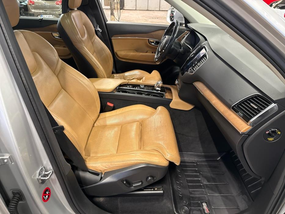 VOLVO XC90 2016