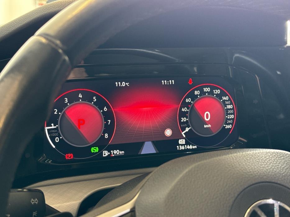 VOLKSWAGEN Golf 2021