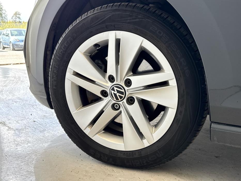 VOLKSWAGEN Golf 2021
