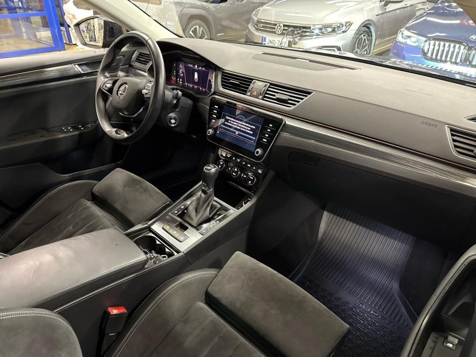 SKODA Superb 2021