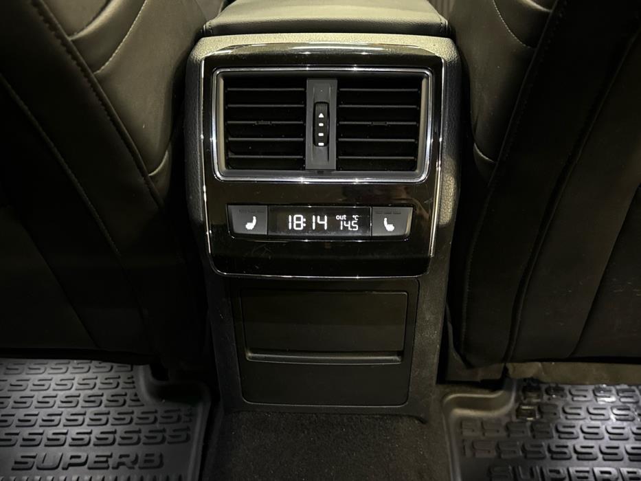 SKODA Superb 2021