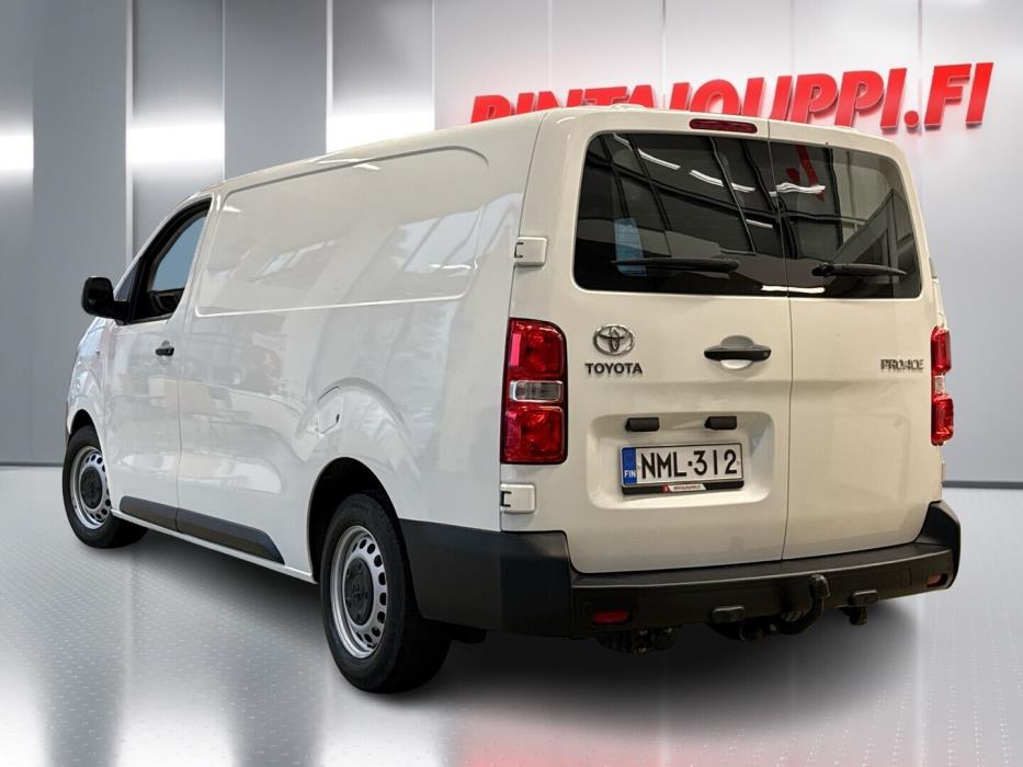 TOYOTA Proace 2021