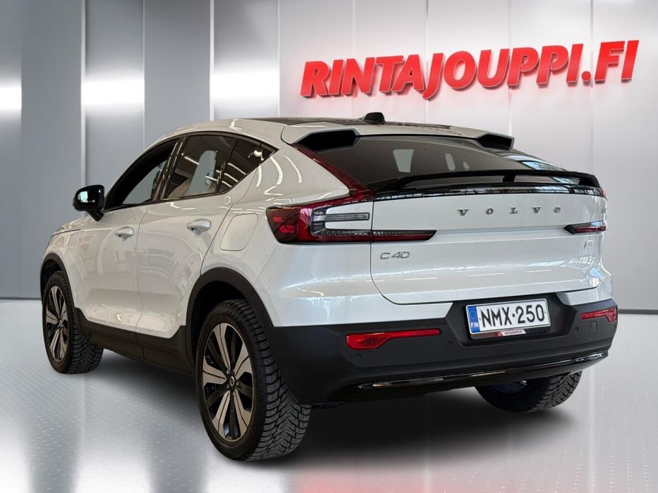 VOLVO C40 2023