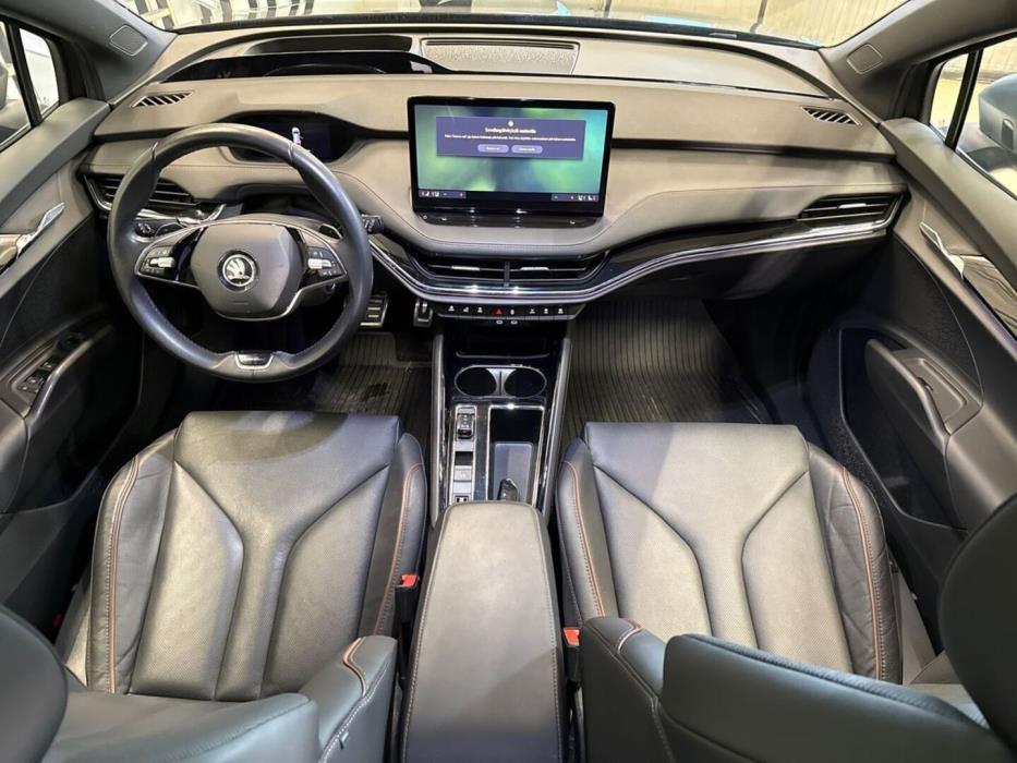 SKODA Enyaq 2025