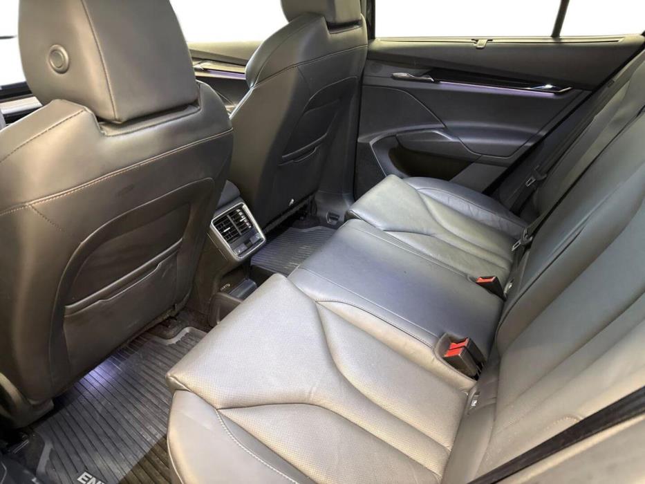 SKODA Enyaq 2025