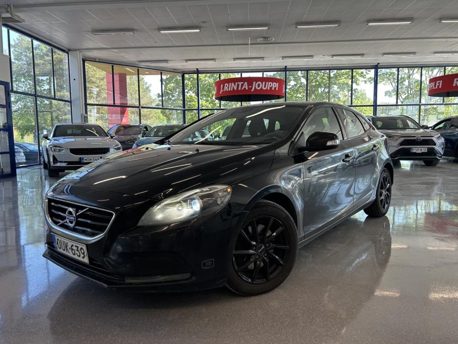VOLVO V40 2013