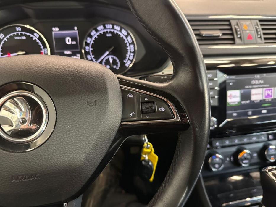 SKODA Superb 2016