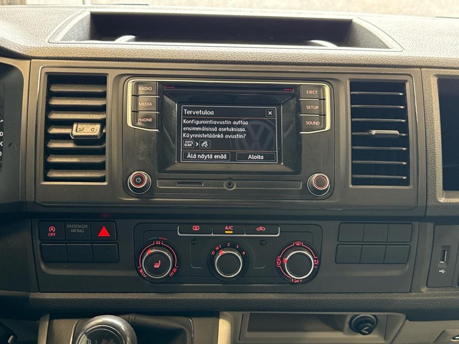 VOLKSWAGEN Transporter 2017
