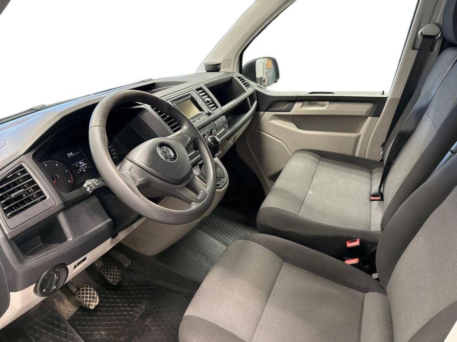 VOLKSWAGEN Transporter 2017