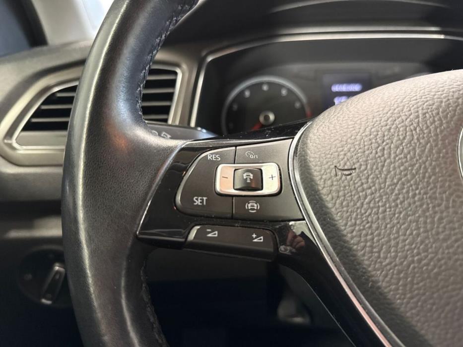 VOLKSWAGEN T-Roc 2019