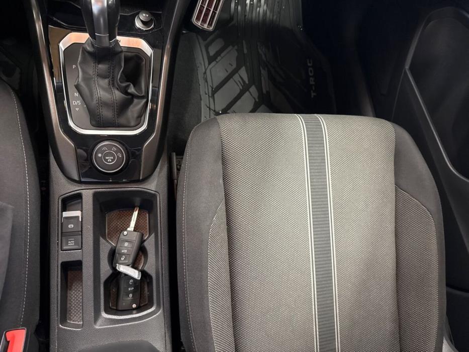 VOLKSWAGEN T-Roc 2019