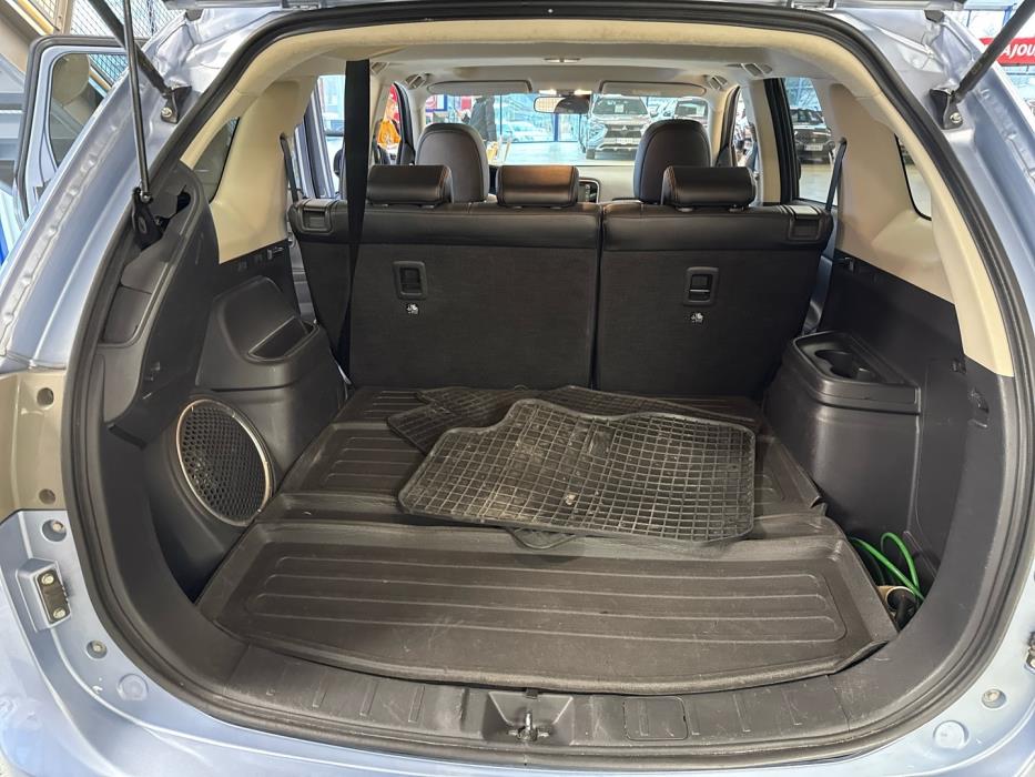 MITSUBISHI Outlander PHEV 2014