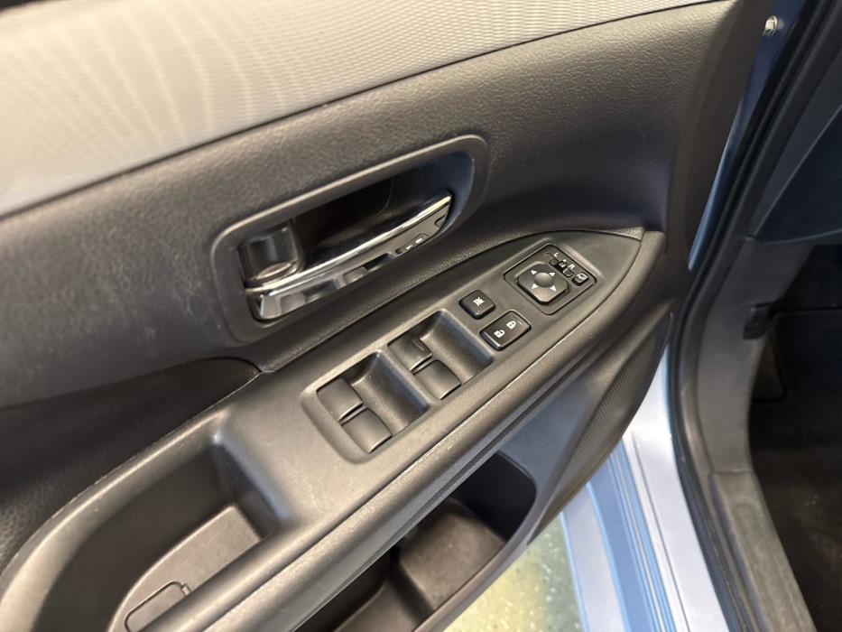 MITSUBISHI Outlander PHEV 2014