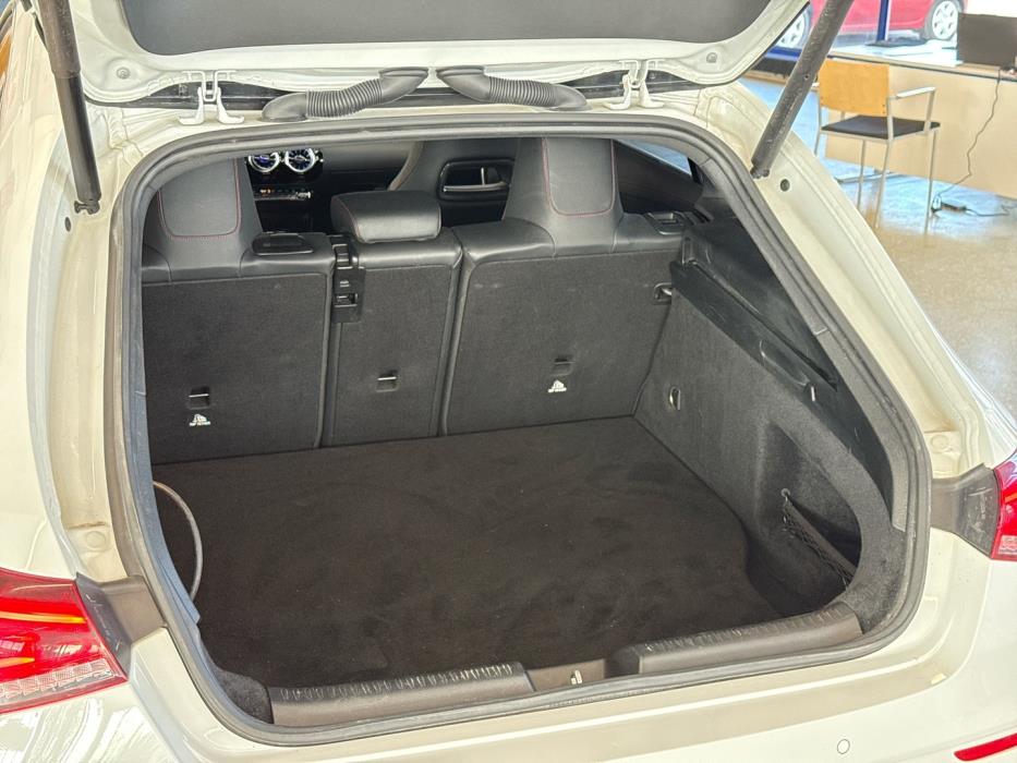 MERCEDES-BENZ CLA 2021