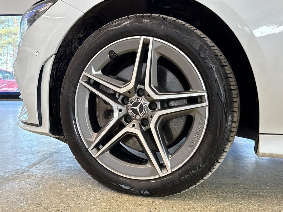 MERCEDES-BENZ CLA 2021