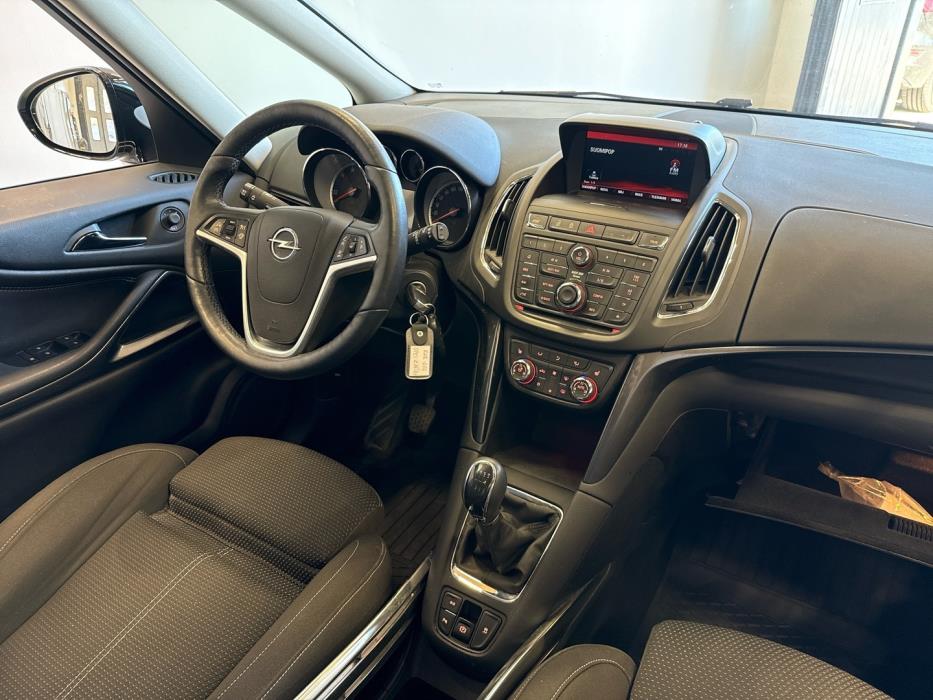 OPEL Zafira Tourer 2016