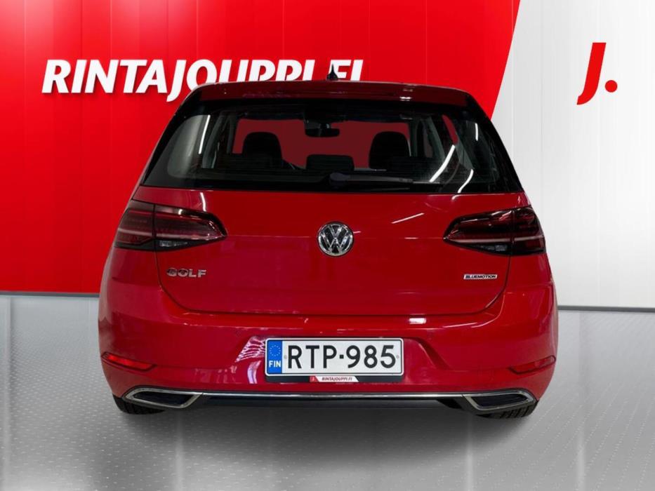 VOLKSWAGEN Golf 2018