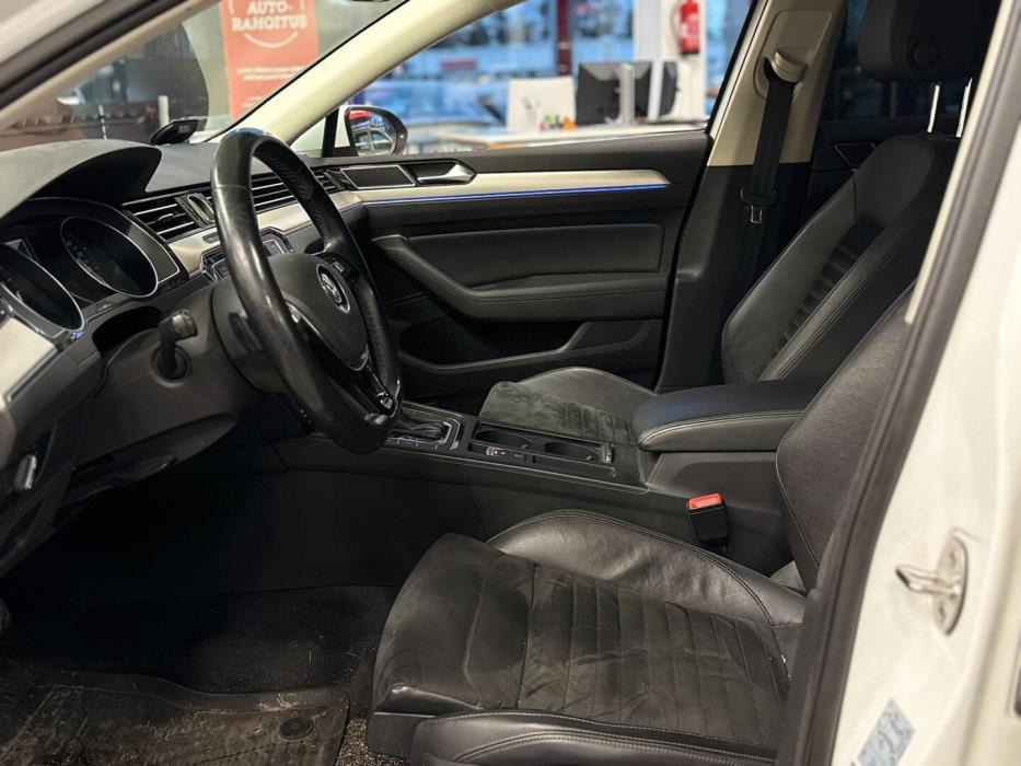 VOLKSWAGEN Passat 2017