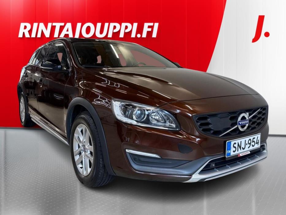 VOLVO V60 Cross Country 2015