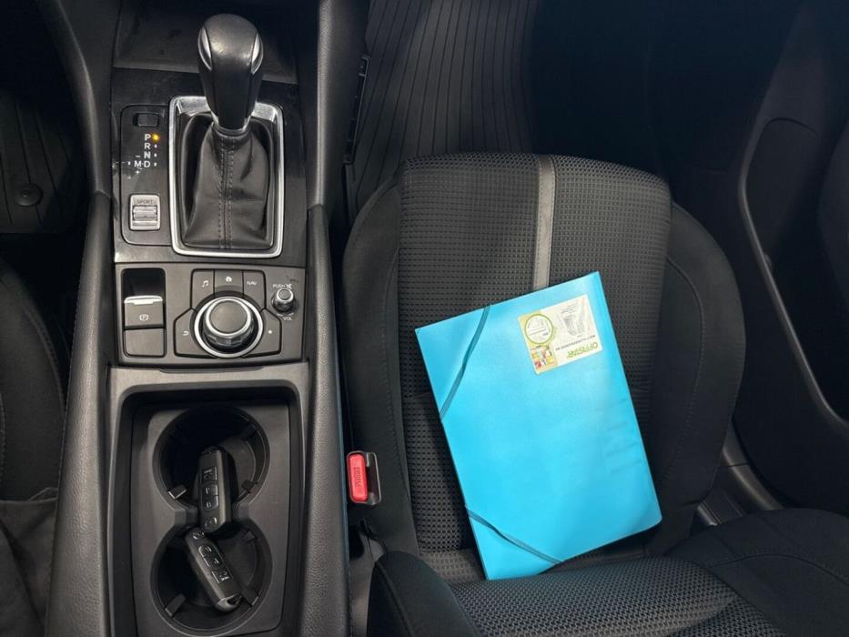 MAZDA Mazda3 2018