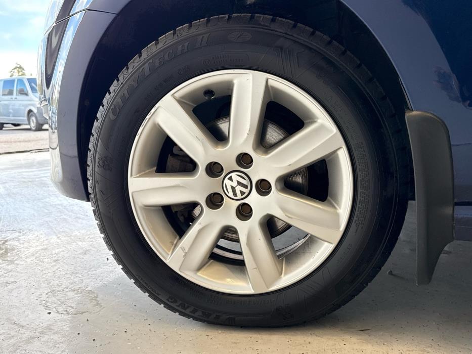 VOLKSWAGEN Polo 2010