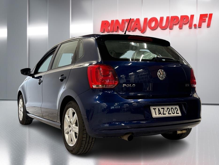 VOLKSWAGEN Polo 2010
