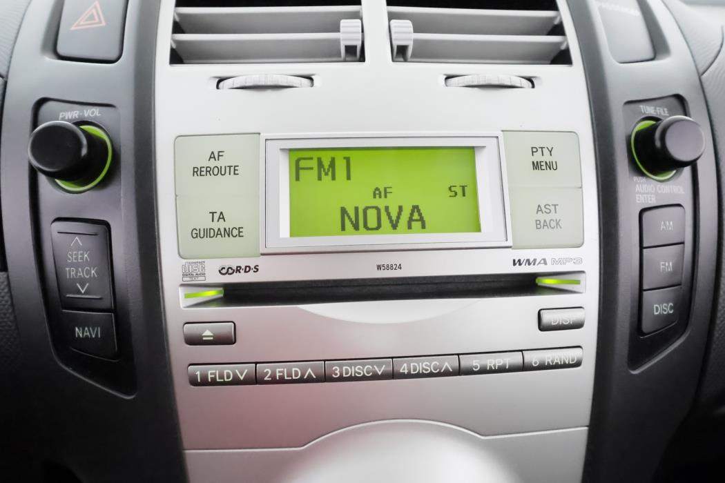 TOYOTA Yaris 2006