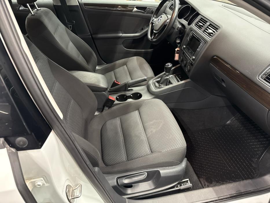 VOLKSWAGEN Jetta 2015