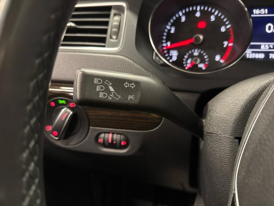 VOLKSWAGEN Jetta 2015