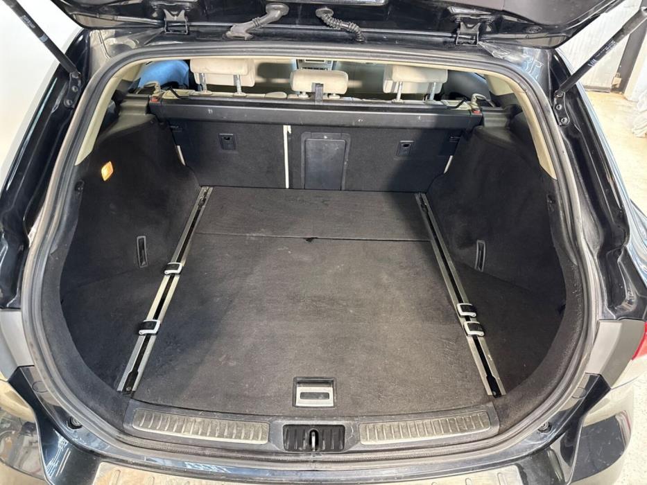 TOYOTA Avensis 2013