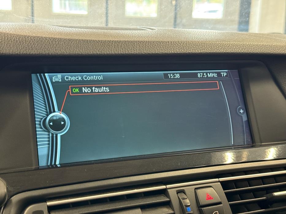 BMW 520 2011