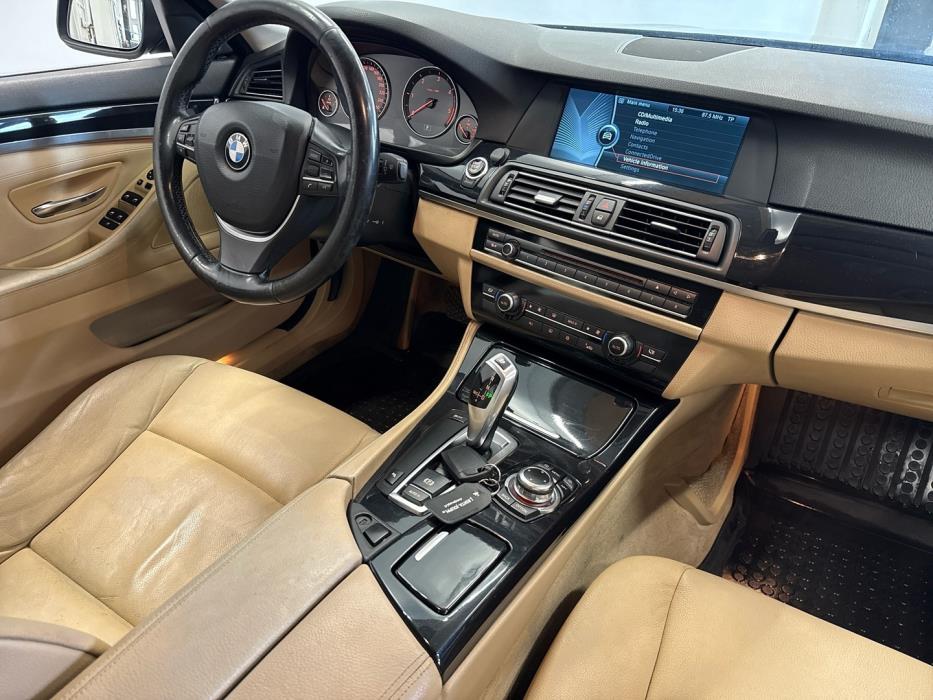 BMW 520 2011