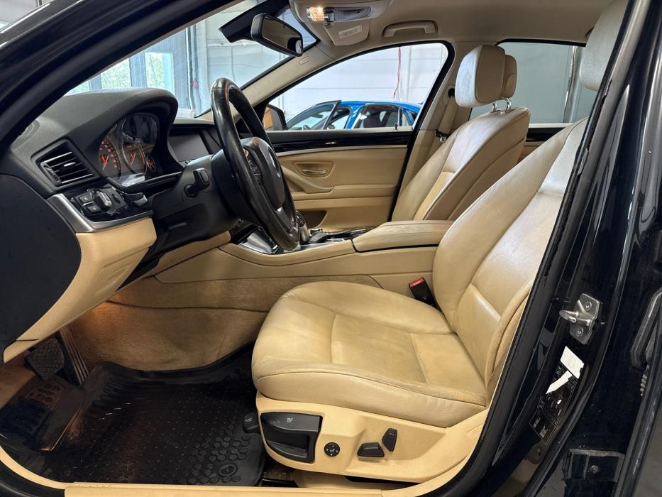 BMW 520 2011