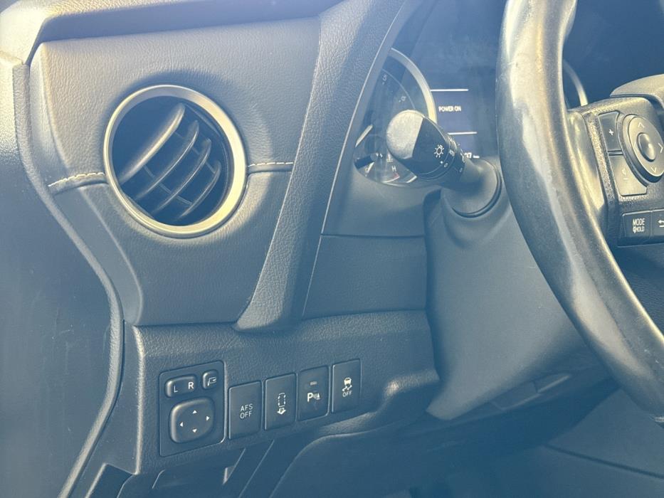 TOYOTA Auris 2014