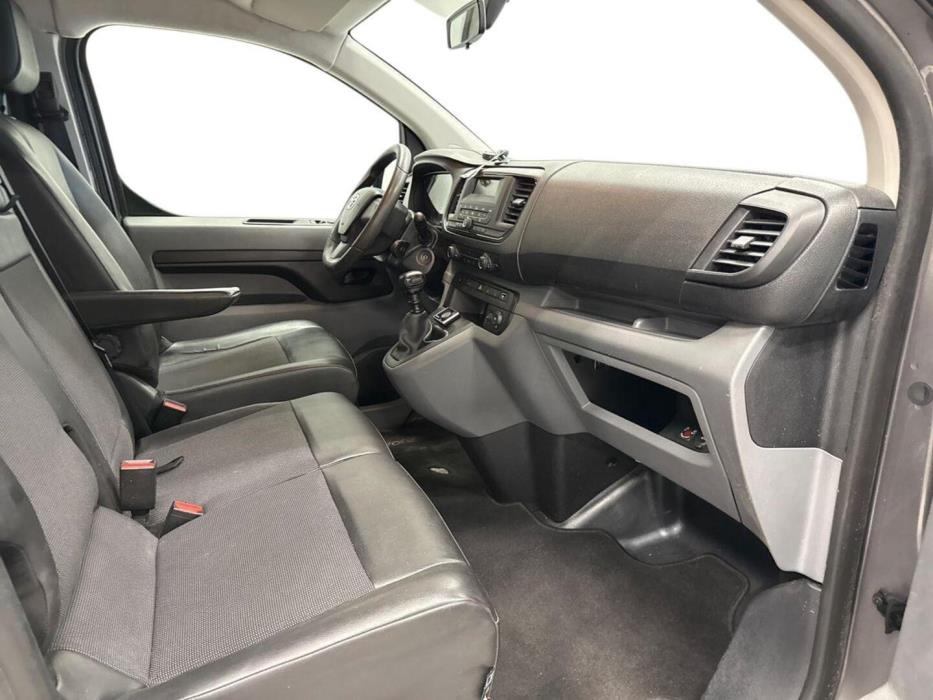 TOYOTA Proace 2016