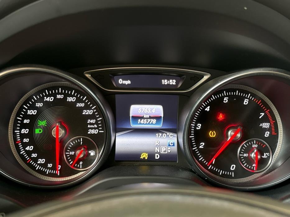 MERCEDES-BENZ CLA 2017