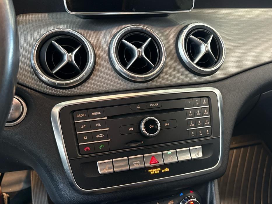 MERCEDES-BENZ CLA 2017