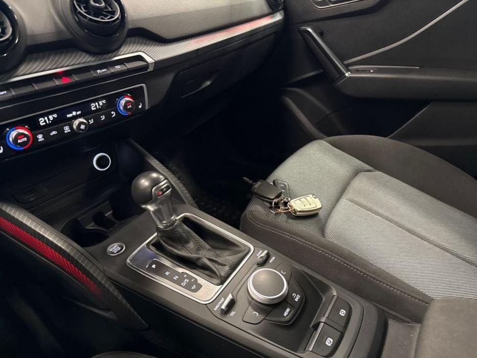 AUDI Q2 2017