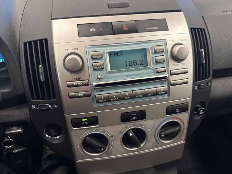 TOYOTA Corolla Verso 2005