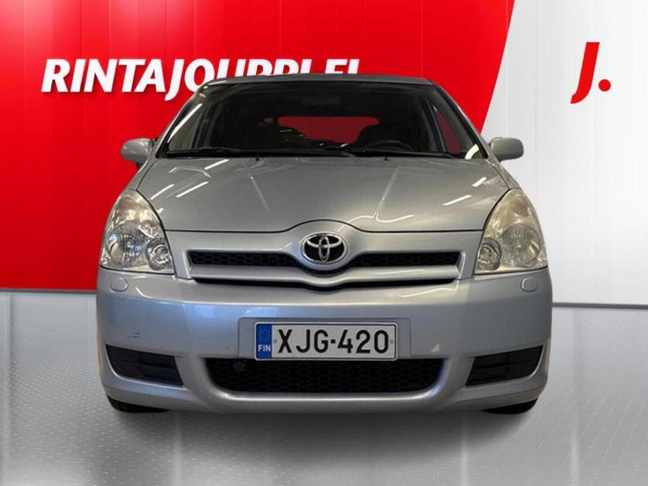TOYOTA Corolla Verso 2005