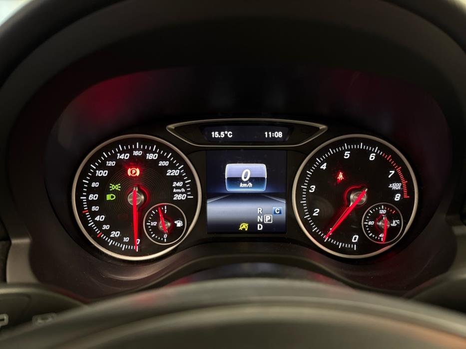 MERCEDES-BENZ A 2018