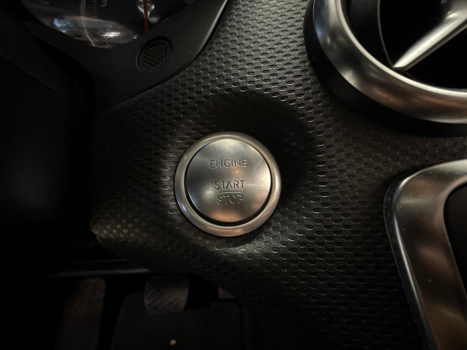 MERCEDES-BENZ A 2018