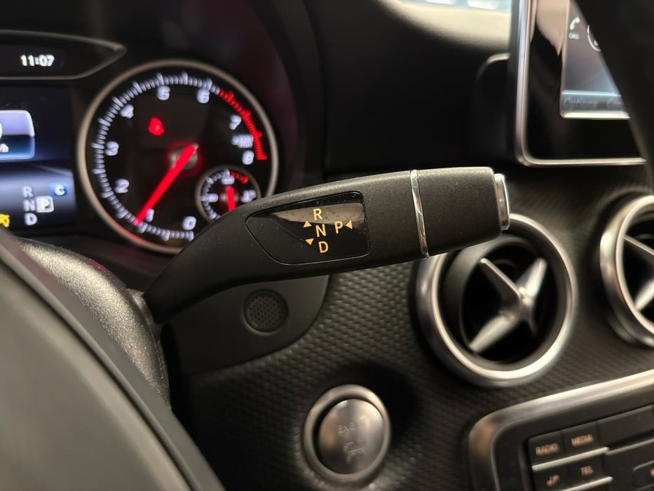 MERCEDES-BENZ A 2018