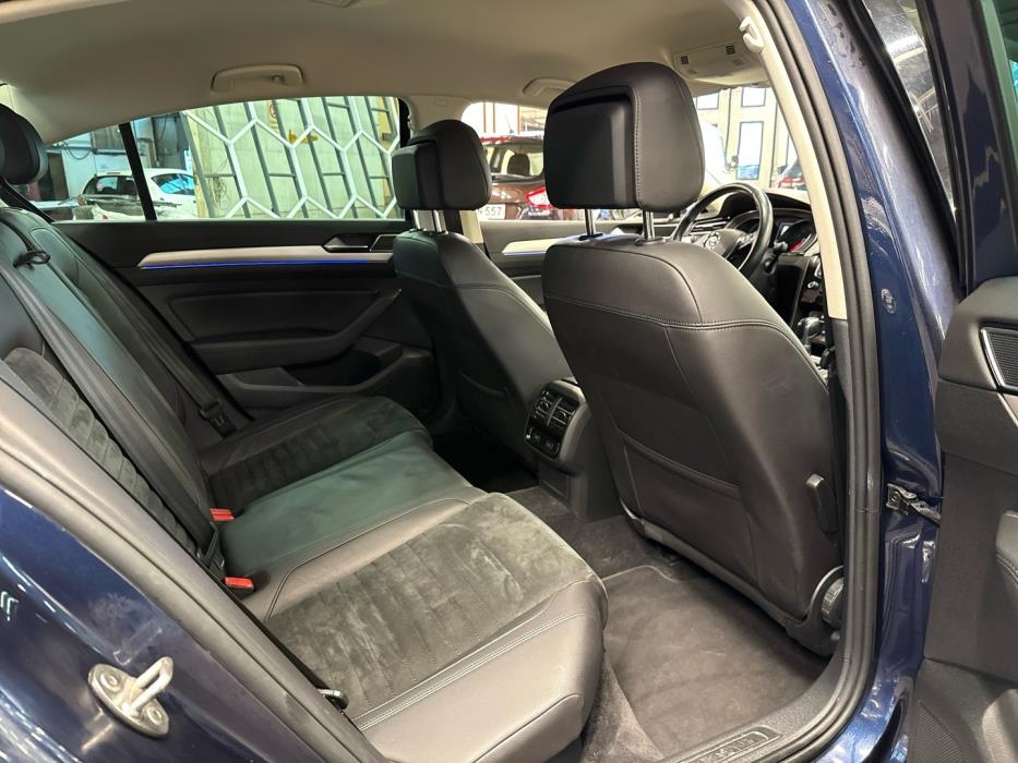 VOLKSWAGEN Passat 2016